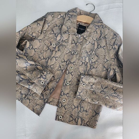 Colebrook and Co leather reptile print jacket - Picture 7 of 10